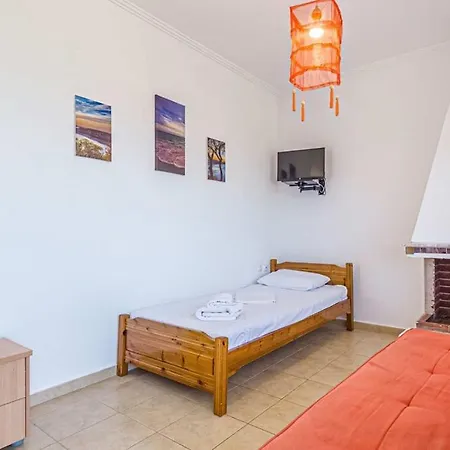 Veronika Apartments